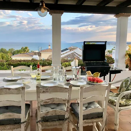 Mikaela House Marbella Malaga *